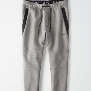 AE active 24/7 men’s jogger